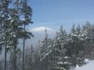 Sněžka leze z mlhy od Šímových bud